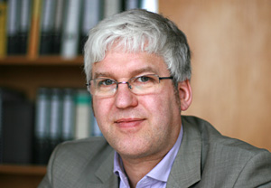 allg.pers.so.stroh.1v400.jpg
